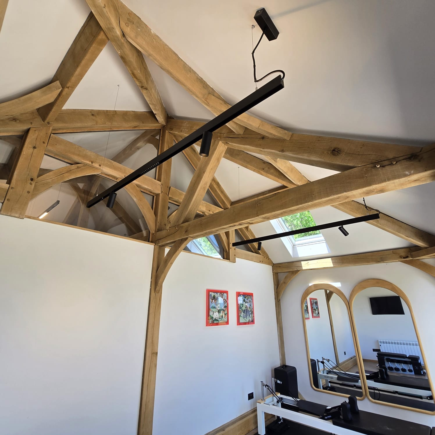 Oak-framed garage or carport by Woodstyle Joinery