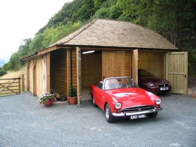Double garage with carport